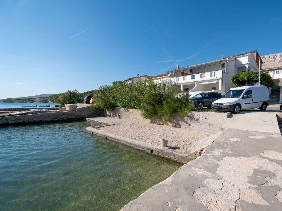 Apartment One bedroom apartment near beach Metajna, Pag A-6395-b