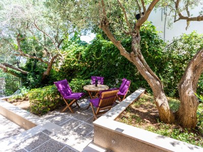 Apartment Two bedroom apartment with terrace Splitska, Brač A-23224-b in Supetar - Apartment