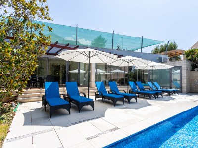 Apartment Two bedroom apartment with terrace Splitska, Brač A-23224-b - Outdoor photo 12