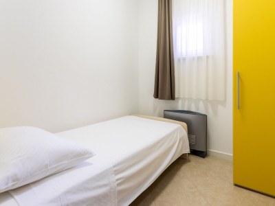 Apartment Two bedroom apartment with terrace Splitska, Brač A-23224-b - Outdoor photo 44