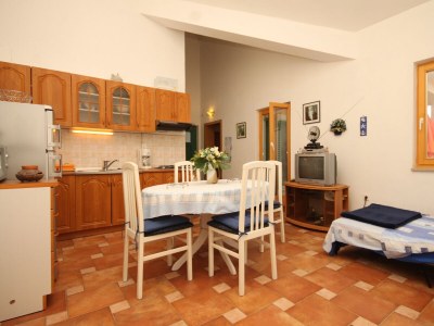 Apartment One bedroom apartment with terrace and sea view Sveti Jakov, Lošinj A-8011-a - Outdoor photo 8