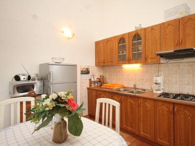 Apartment One bedroom apartment with terrace and sea view Sveti Jakov, Lošinj A-8011-a - Outdoor photo 10