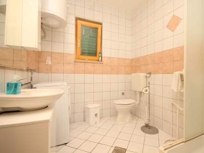 Apartment One bedroom apartment with terrace and sea view Sveti Jakov, Lošinj A-8011-a - Outdoor photo 13