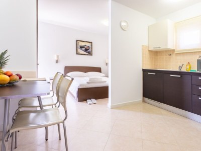 Apartment Studio flat with terrace Splitska, Brač AS-23224-d - Outdoor photo 30