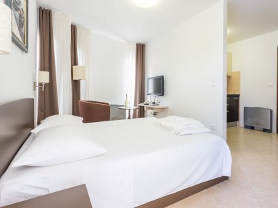 Apartment Studio flat with terrace Splitska, Brač AS-23224-d - Outdoor photo 36