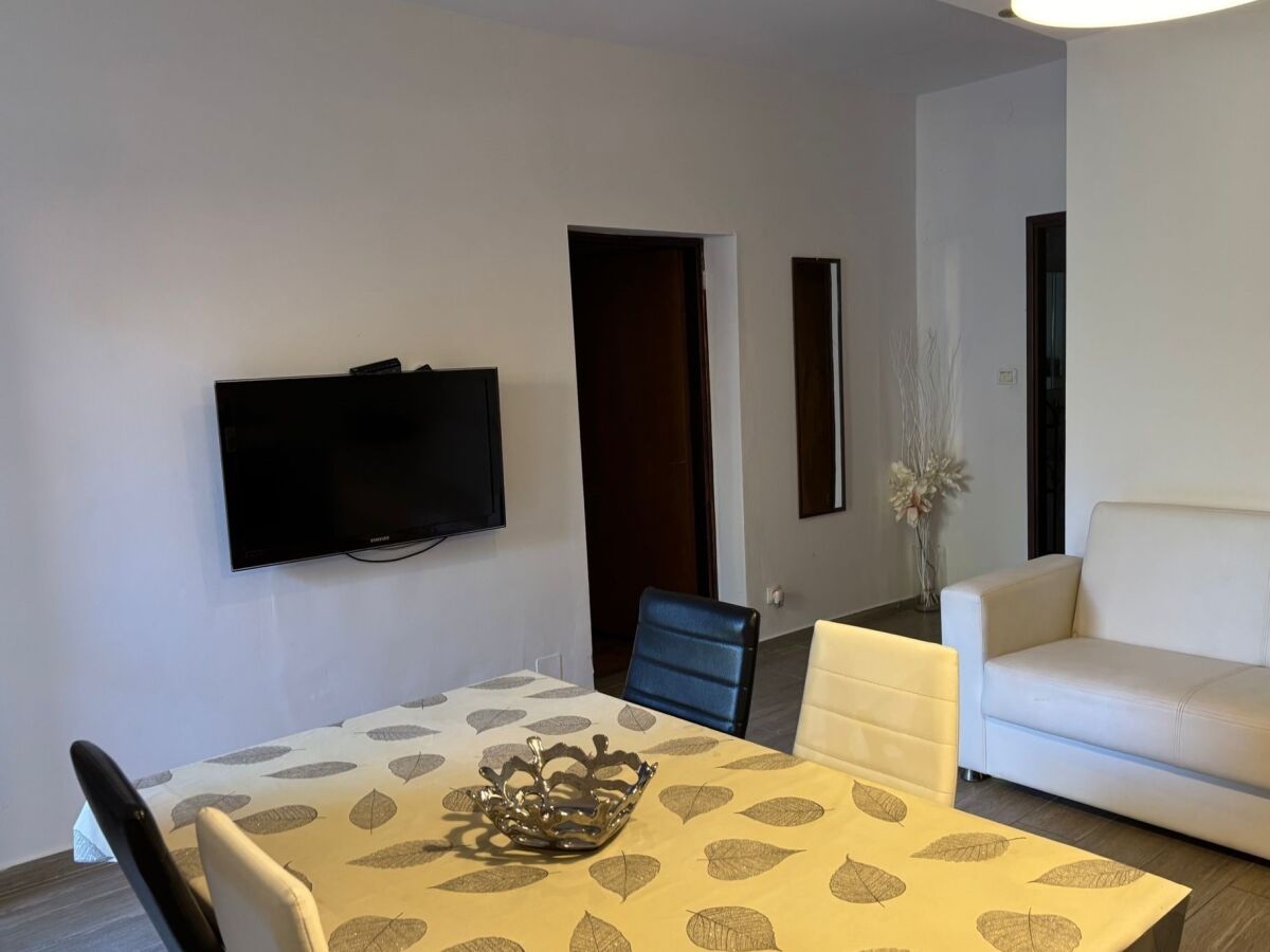 Apartment Two bedroom apartment near beach Novigrad A-24877-a - Outdoor photo 3