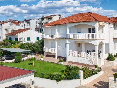 Apartment Two bedroom apartment with terrace and sea view Okrug Gornji, Čiovo A-20055-a - Outdoor photo 2