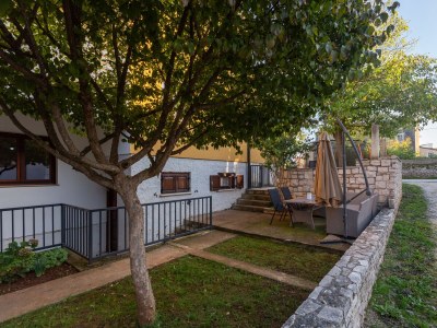 Apartment Two bedroom apartment with terrace Bašanija, Umag A-21418-c - Outdoor photo 14