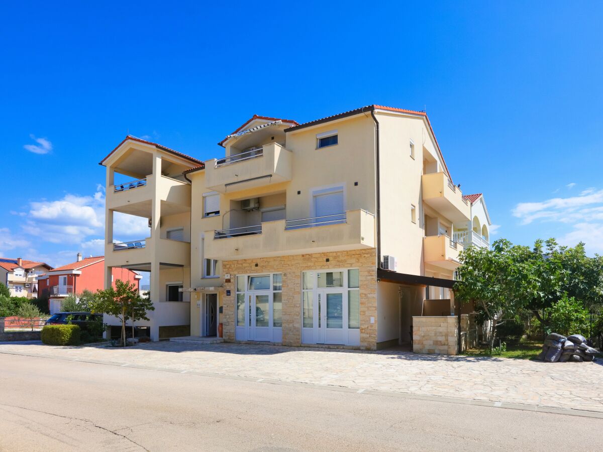 Apartment One bedroom apartment with balcony Srima - Vodice, Vodice A-23593-d - Outdoor photo 4