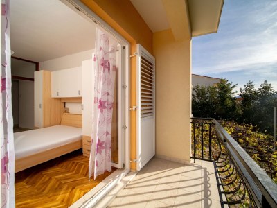 Apartment Three bedroom apartment with balcony Lopar, Rab A-24754-b - Outdoor photo 23