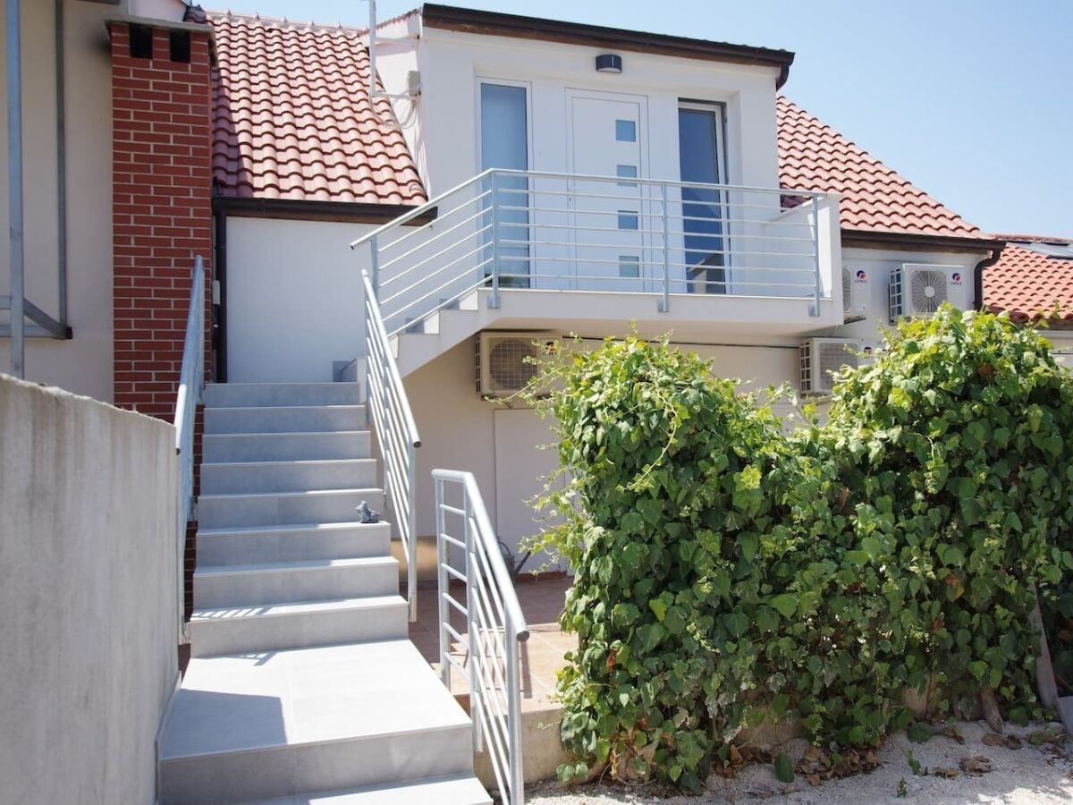 Apartment One bedroom apartment with terrace and sea view Hvar A-24926-b - Outdoor photo 4