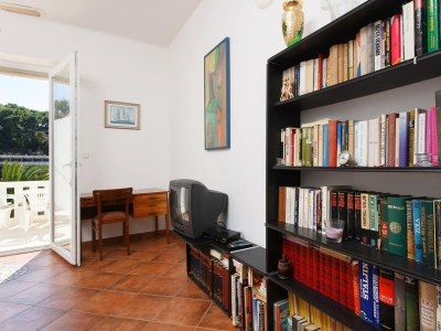 Apartment One bedroom apartment with terrace and sea view Hvar A-24926-b - Outdoor photo 16