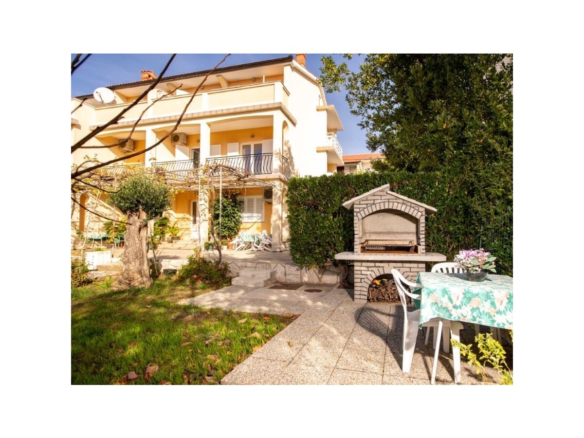 Apartment Two bedroom apartment with balcony Lopar, Rab A-24754-d - Outdoor photo 2