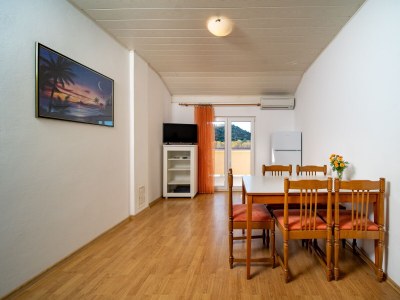 Apartment Two bedroom apartment with balcony Lopar, Rab A-24754-d - Outdoor photo 10