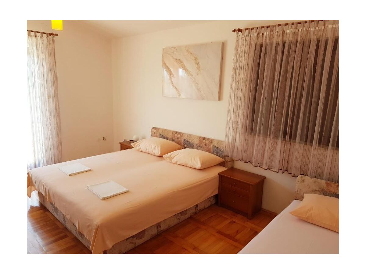 Apartment One bedroom apartment with terrace Vodice A-24938-c