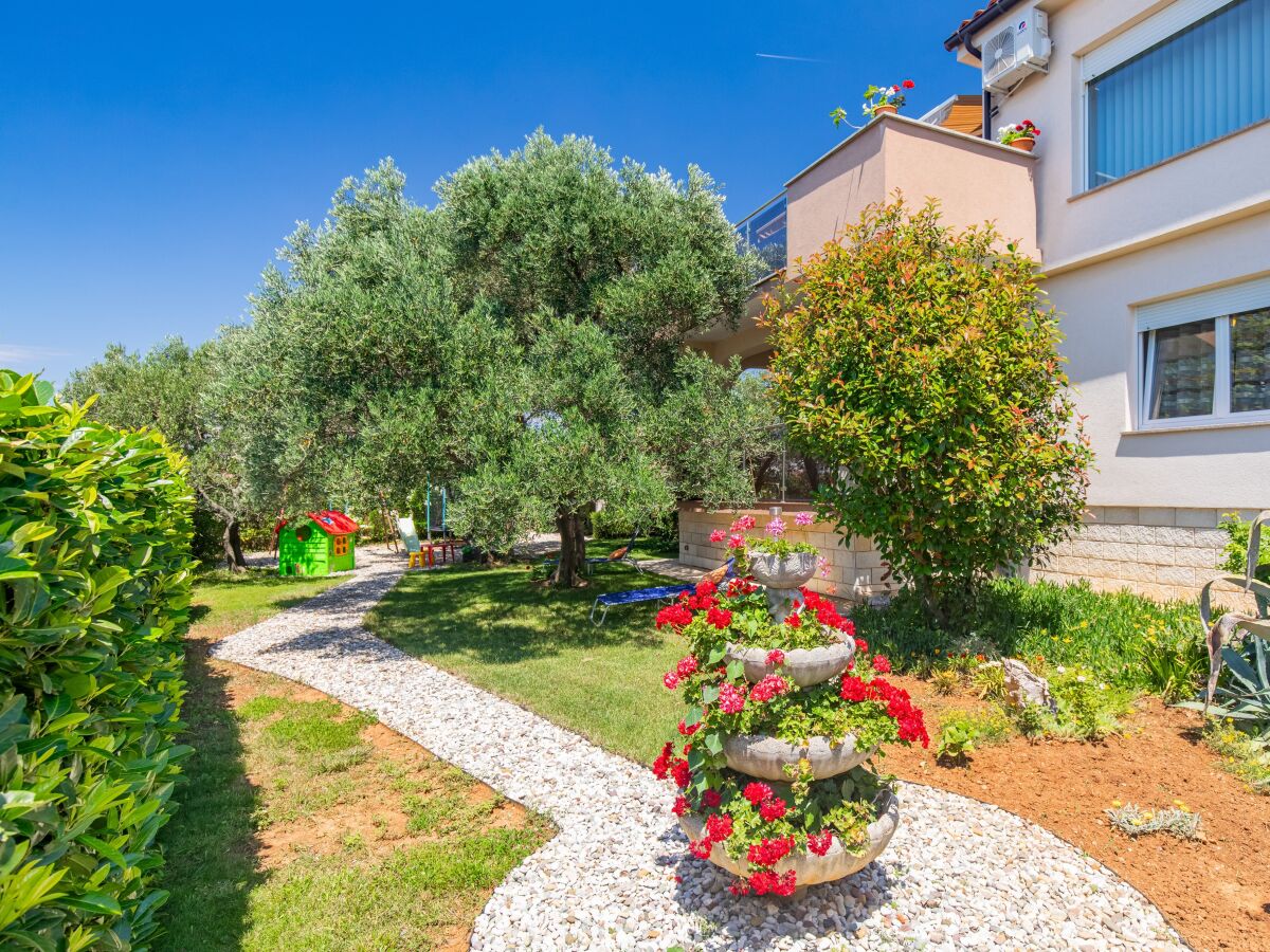 Apartment One bedroom apartment with terrace Punat, Krk A-24859-b - Outdoor photo 3