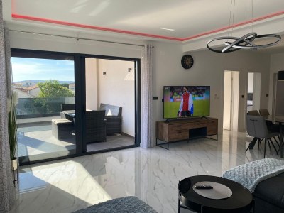 Apartment Two bedroom apartment near beach Srima - Vodice, Vodice A-24956-c - Outdoor photo 7