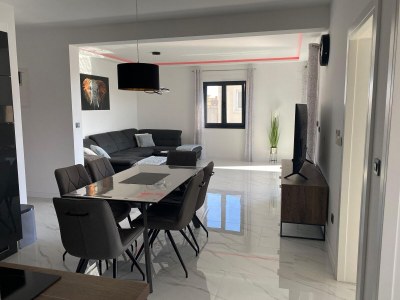 Apartment Two bedroom apartment near beach Srima - Vodice, Vodice A-24956-c - Outdoor photo 8