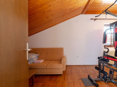 Apartment Two bedroom apartment near beach Zavalatica, Korčula A-187-b - Outdoor photo 12