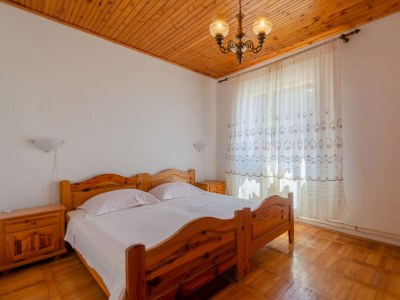 Apartment Two bedroom apartment near beach Zavalatica, Korčula A-187-b - Outdoor photo 23