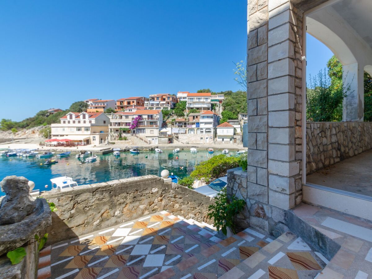 Apartment Three bedroom apartment near beach Zavalatica, Korčula A-187-a - Outdoor photo 5