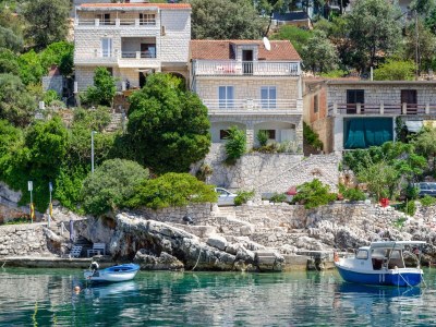 Apartment Three bedroom apartment near beach Zavalatica, Korčula A-187-a - Outdoor photo 2