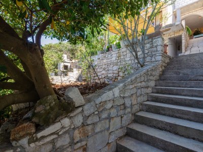 Apartment Three bedroom apartment near beach Zavalatica, Korčula A-187-a - Outdoor photo 8