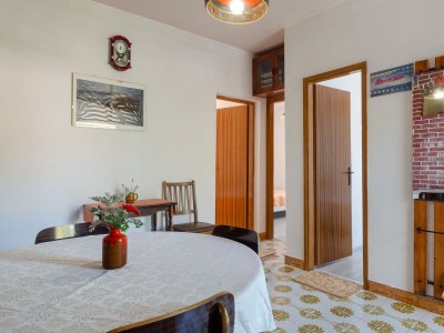 Apartment Three bedroom apartment near beach Zavalatica, Korčula A-187-a - Outdoor photo 13