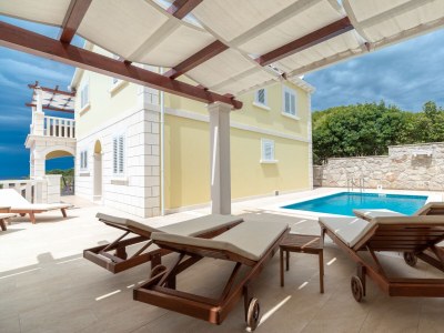 Holiday house Comfortable and spacious house with terrace and sea view Prižba, Korčula K-199 - Outdoor photo 7