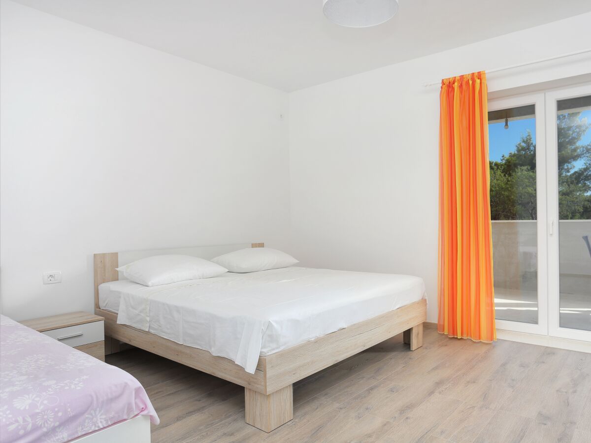 Apartment Two bedroom apartment with terrace and sea view Stanići, Omiš A-1027-d