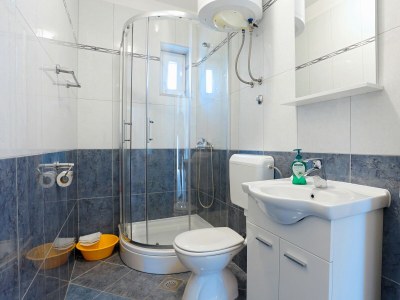 Apartment Two bedroom apartment with terrace and sea view Stanići, Omiš A-1027-d - Outdoor photo 26