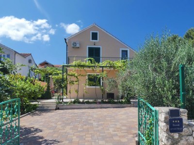 Apartment Two bedroom apartment with terrace and sea view Mirca, Brač A-2854-a - Outdoor photo 4