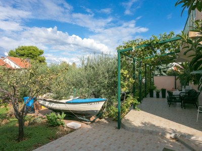 Apartment Two bedroom apartment with terrace and sea view Mirca, Brač A-2854-a - Outdoor photo 9