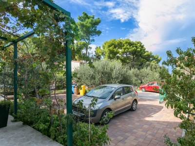 Apartment Two bedroom apartment with terrace and sea view Mirca, Brač A-2854-a - Outdoor photo 13