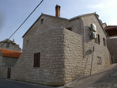 Apartment Two bedroom apartment with terrace and sea view Postira, Brač A-2898-b - Outdoor photo 2