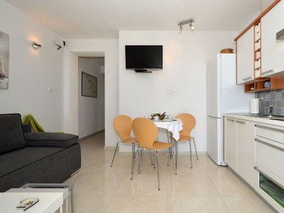 Apartment Two bedroom apartment with terrace and sea view Seget Vranjica, Trogir A-4284-a - Outdoor photo 12