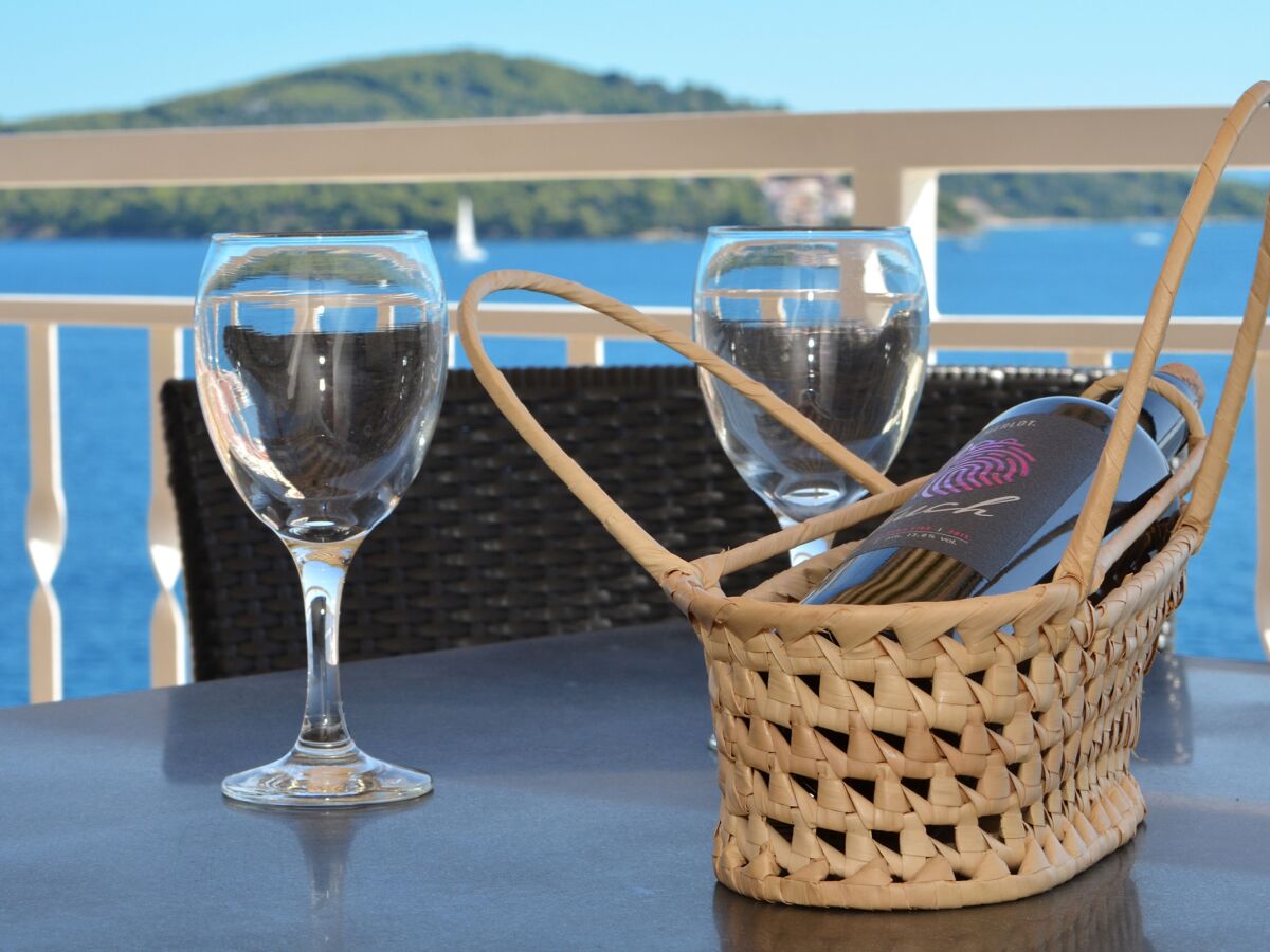 Apartment One bedroom apartment with terrace and sea view Seget Vranjica, Trogir A-4284-b