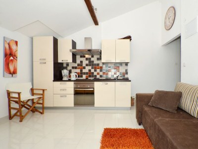 Apartment One bedroom apartment with terrace and sea view Seget Vranjica, Trogir A-4284-b - Outdoor photo 17