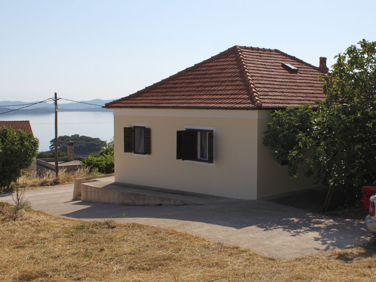 Apartment Two bedroom apartment with terrace and sea view Savar, Dugi otok A-8127-a - Outdoor photo 2