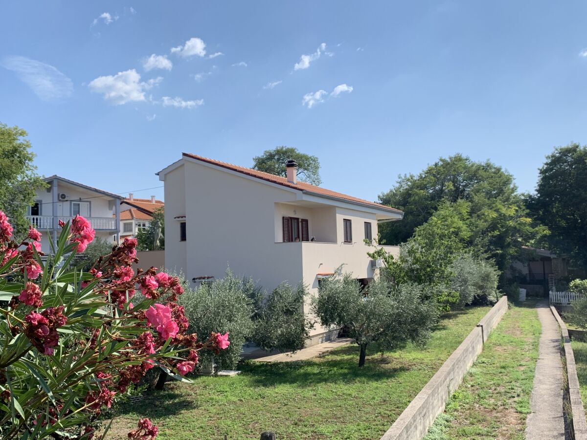 Apartment One bedroom apartment with terrace and sea view Šilo, Krk A-18692-a - Outdoor photo 2