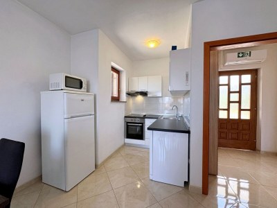 Apartment One bedroom apartment with terrace and sea view Šilo, Krk A-18692-a - Outdoor photo 12