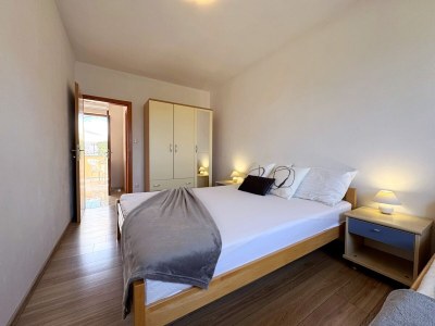 Apartment One bedroom apartment with terrace and sea view Šilo, Krk A-18692-a - Outdoor photo 16