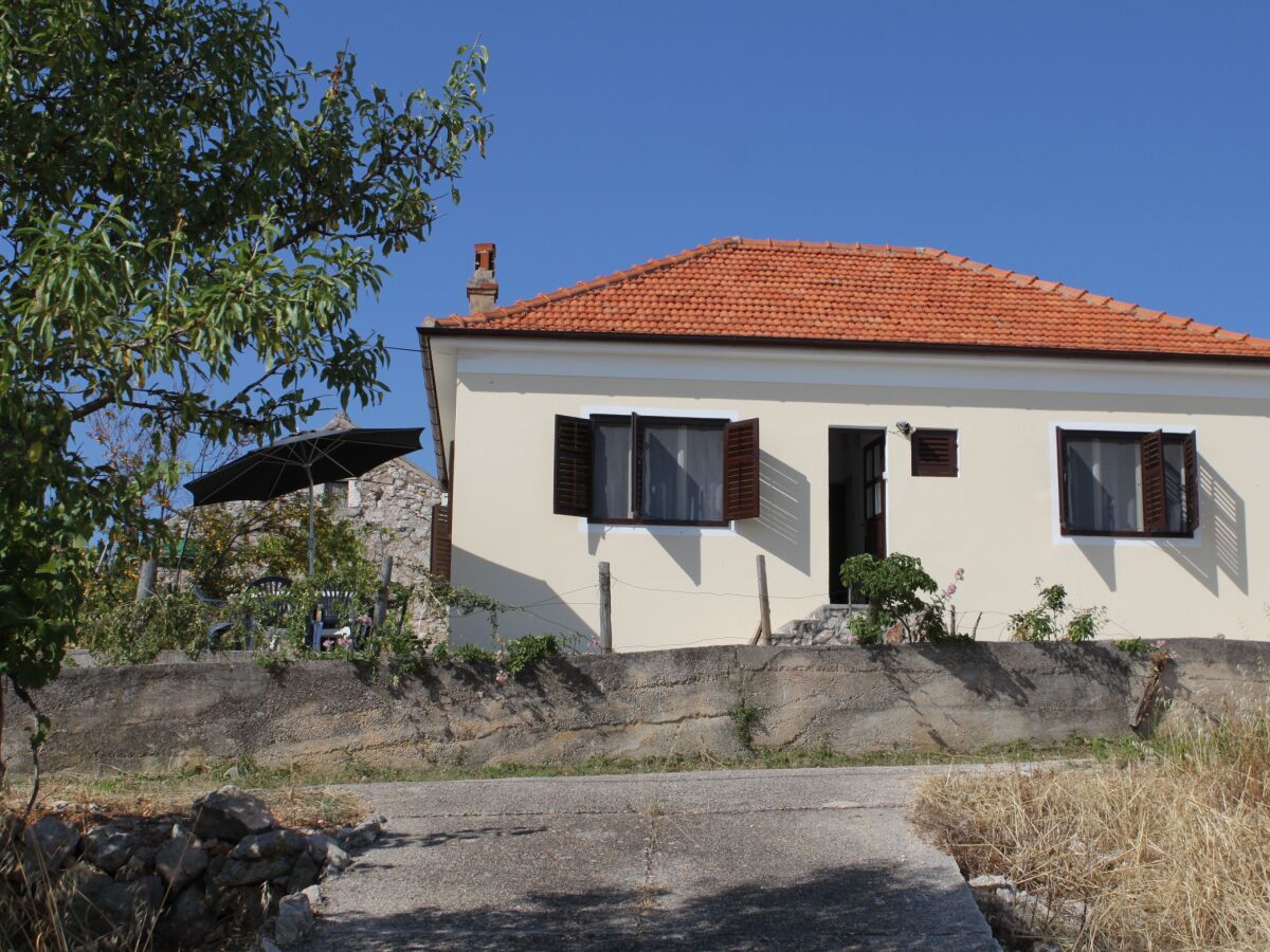 Apartment One bedroom apartment with terrace and sea view Savar, Dugi otok A-8127-b - Outdoor photo 4