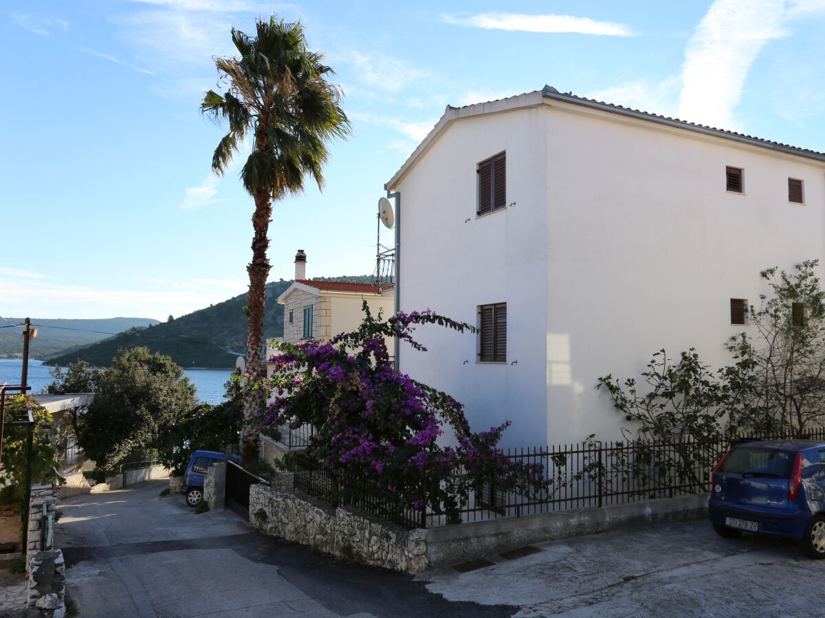 Apartment Two bedroom apartment near beach Rogoznica A-10338-a - Outdoor photo 4