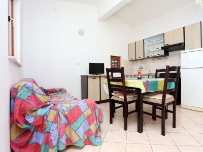 Apartment Two bedroom apartment near beach Rogoznica A-10338-a - Outdoor photo 12