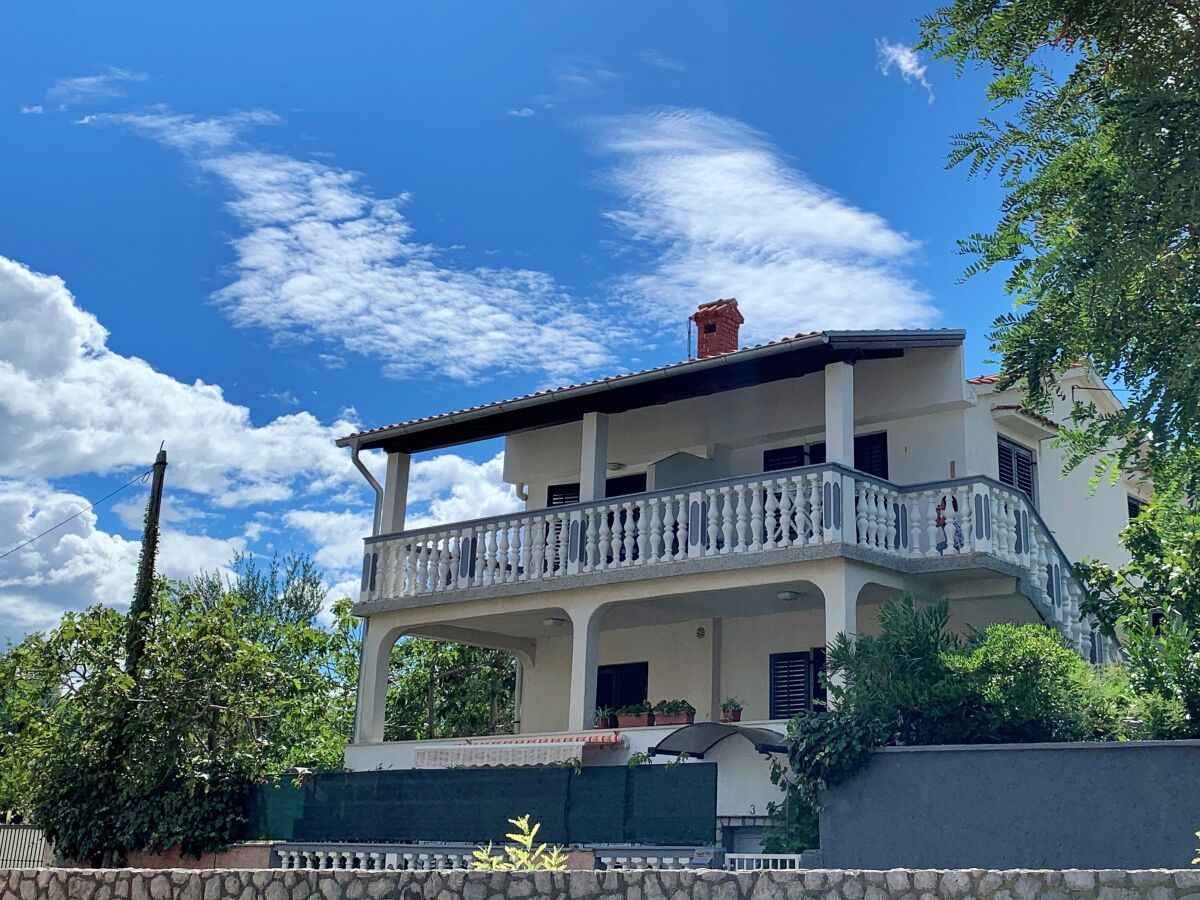 Apartment One bedroom apartment with terrace and sea view Šilo, Krk A-18756-b - Outdoor photo 4