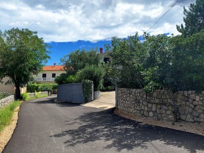 Apartment One bedroom apartment with terrace and sea view Šilo, Krk A-18756-b - Outdoor photo 11