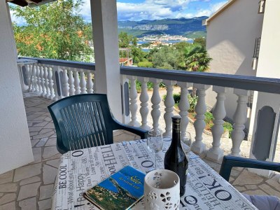 Apartment One bedroom apartment with terrace and sea view Šilo, Krk A-18756-b - Outdoor photo 23