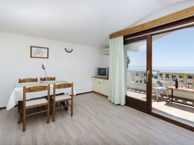 Apartment One bedroom apartment with terrace and sea view Baška Voda, Makarska A-12442-d - Outdoor photo 16