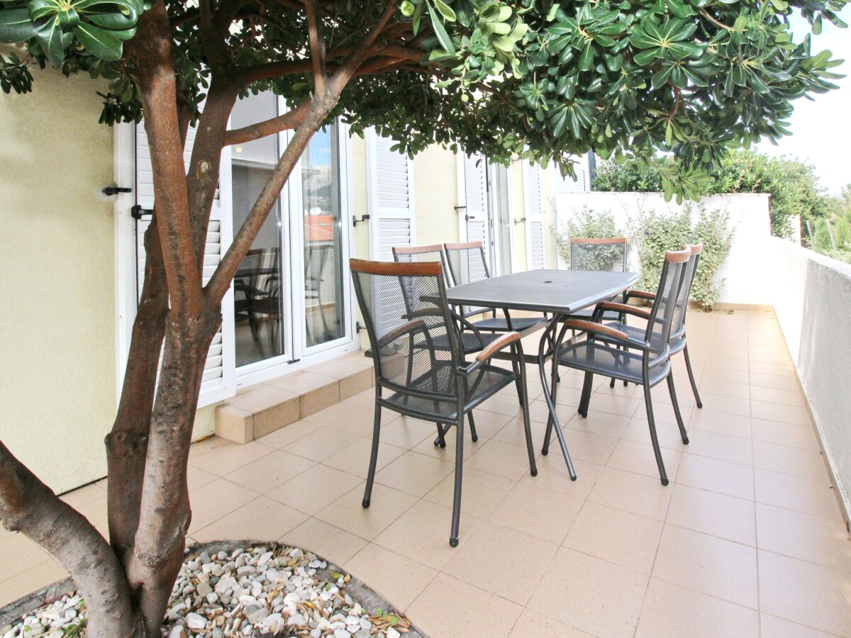 Apartment Three bedroom apartment with terrace Baška, Krk A-18804-c